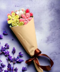 Alternative view of Sveikinimo gėlės su tekstu