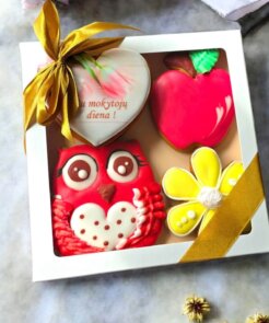 Sveikinimo meduoliai - pelėdos skanėstas