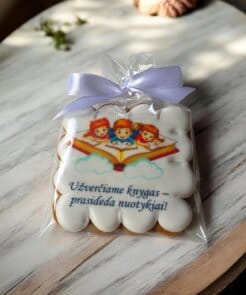 Šventinis meduolis - užverčiame knygas